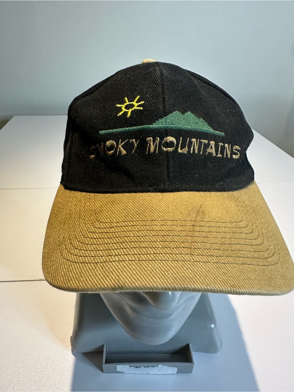 Smoky Mountains Embroidered Black & Tan Baseball Cap